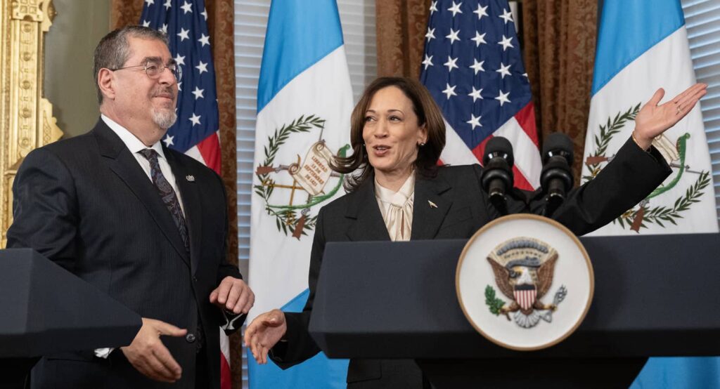 Vice President Kamala Harris and President of Guatemala Bernardo Arévalo in Washington. Photo credit: Sipa USA via Reuters Connect / Ron Sachs.