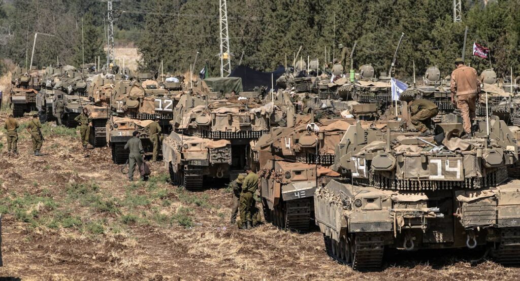 IDF tanks in northern Israel, September 2024. Photo credit: REUTERS/Ayal Margolin.